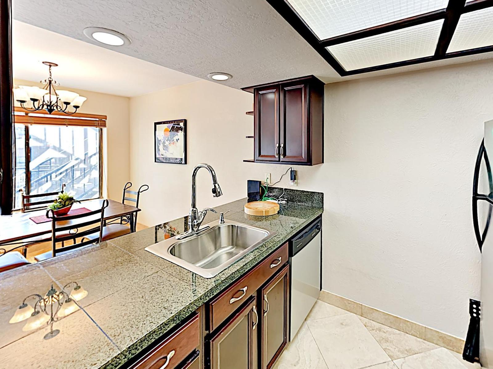 New Listing! Remodeled Condo, Minutes To Skiing Condo
